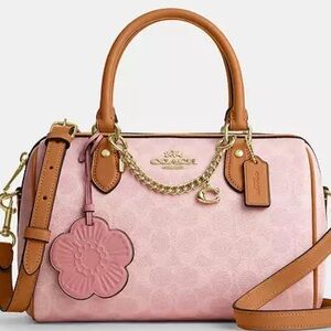 Coach Médium Rowan Satchel in Powder Pink 🌸